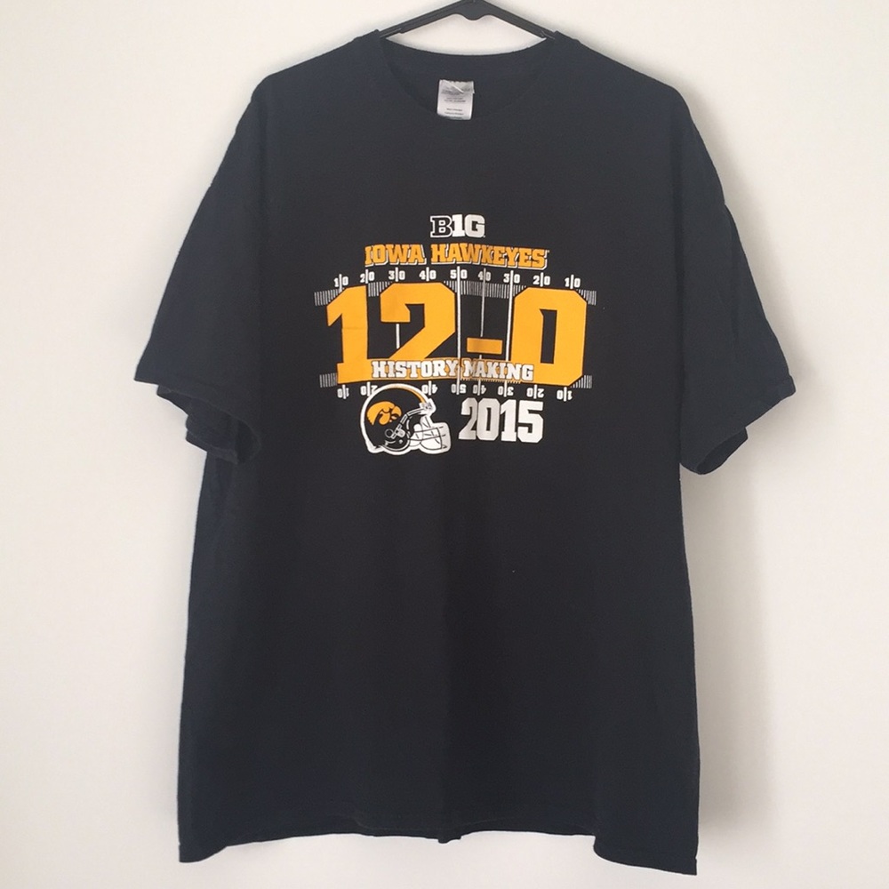 Iowa Hawkeyes "History Making 2015" Tee Men's XXL
